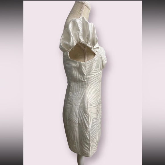 Significant Other -Leaf Jacquard Sweetheart Minidress new sz 8 NWT White Cutout - Picture 4 of 7